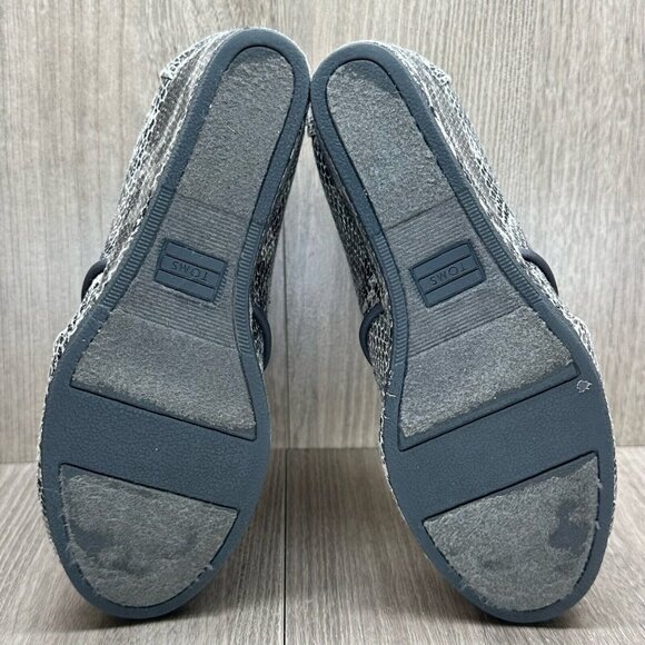 Toms Booties Womens Size 6.5 Kala Wedge Ankle Mid Heel Lace Up Snakeskin Gray - Picture 11 of 12